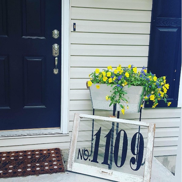 NAVY BLUE AND WHITE FRONT PORCH