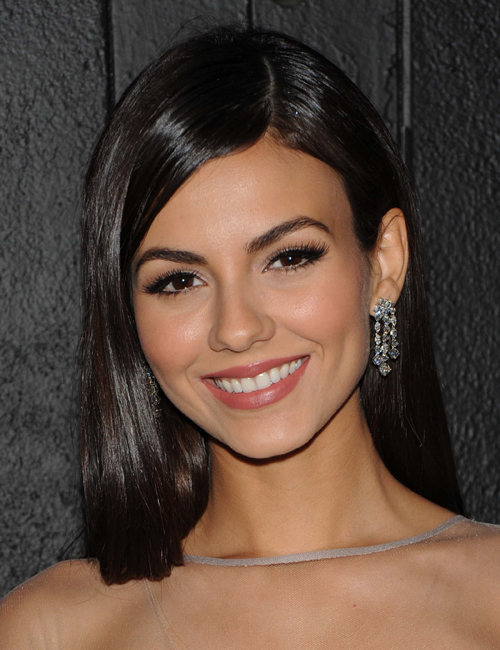 Copy Victoria Justice’s Classic Makeup Look From The 2016 amfAR ...