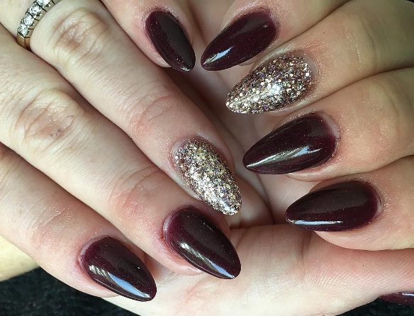 Aubergine Nail Polish Is A Soulful And Sultry Look For Fall | BEAUTY