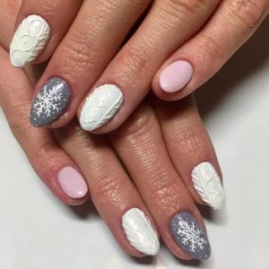 Embrace Winter With These Snowflake Nail Art Ideas | BEAUTY