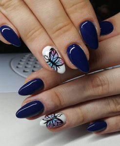 Rock The Season’s Trendy Royal Blue Nails Now | BEAUTY