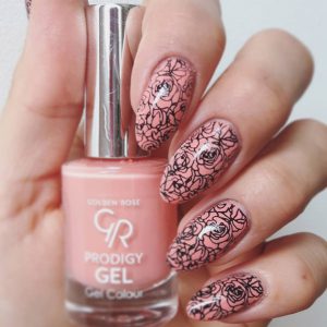 Get Perfect Almond Nails With These Nail Art Ideas | BEAUTY