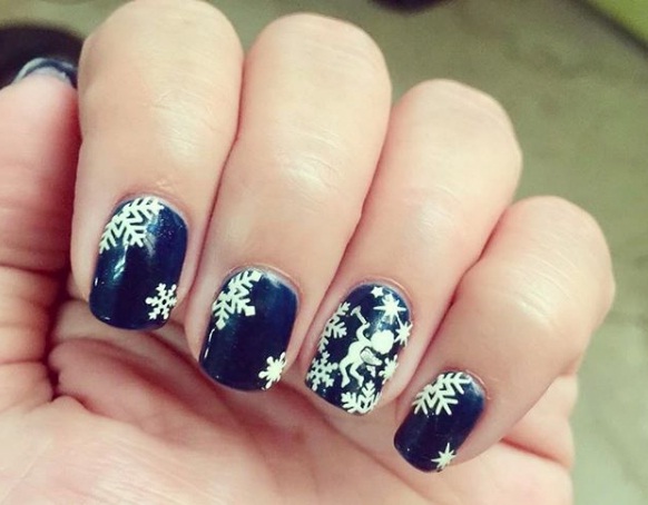 Nail Decals Are Back- Here’s How To Rock This 1990s Trend | BEAUTY