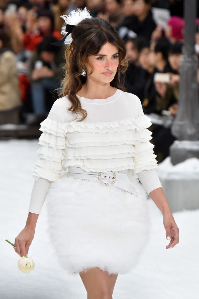 Celebrities Wowed With Stunning Hair & Makeup At Chanel Show In Paris ...