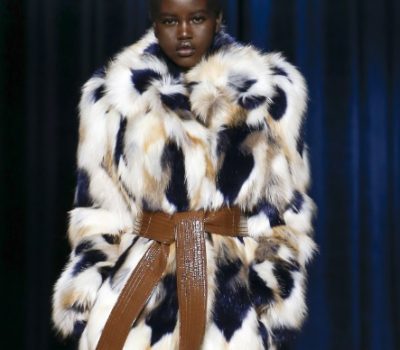 Retro Style Fur Coats Warm Up The Runways | FASHION